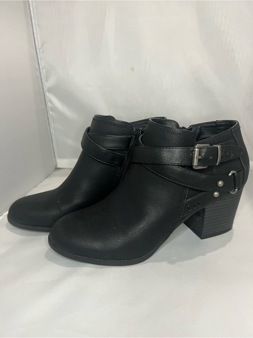 NTM: Indigo Rd Sigrid Black Buckle Moto Ankle Booties Size 7M